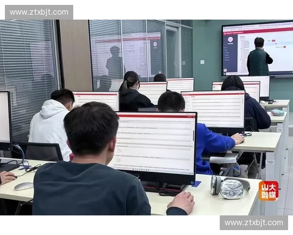 面向未来职业技能提升的沉浸式虚拟训练协同学习平台创新实践 面向未来职业技能提升的沉浸式虚拟训练协同学习平台创新实践
